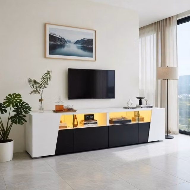 Mobile TV moderno KOMHTOM in MDF e vetro lucido bianco e nero, L: 180 cm, P: 45 cm, H: 42,5 cm – 1