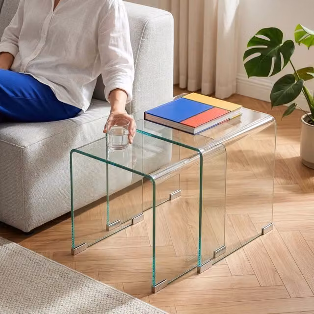 Set di 2 tavolini sovrapponibili Kariengem in vetro trasparente en.casa – 1