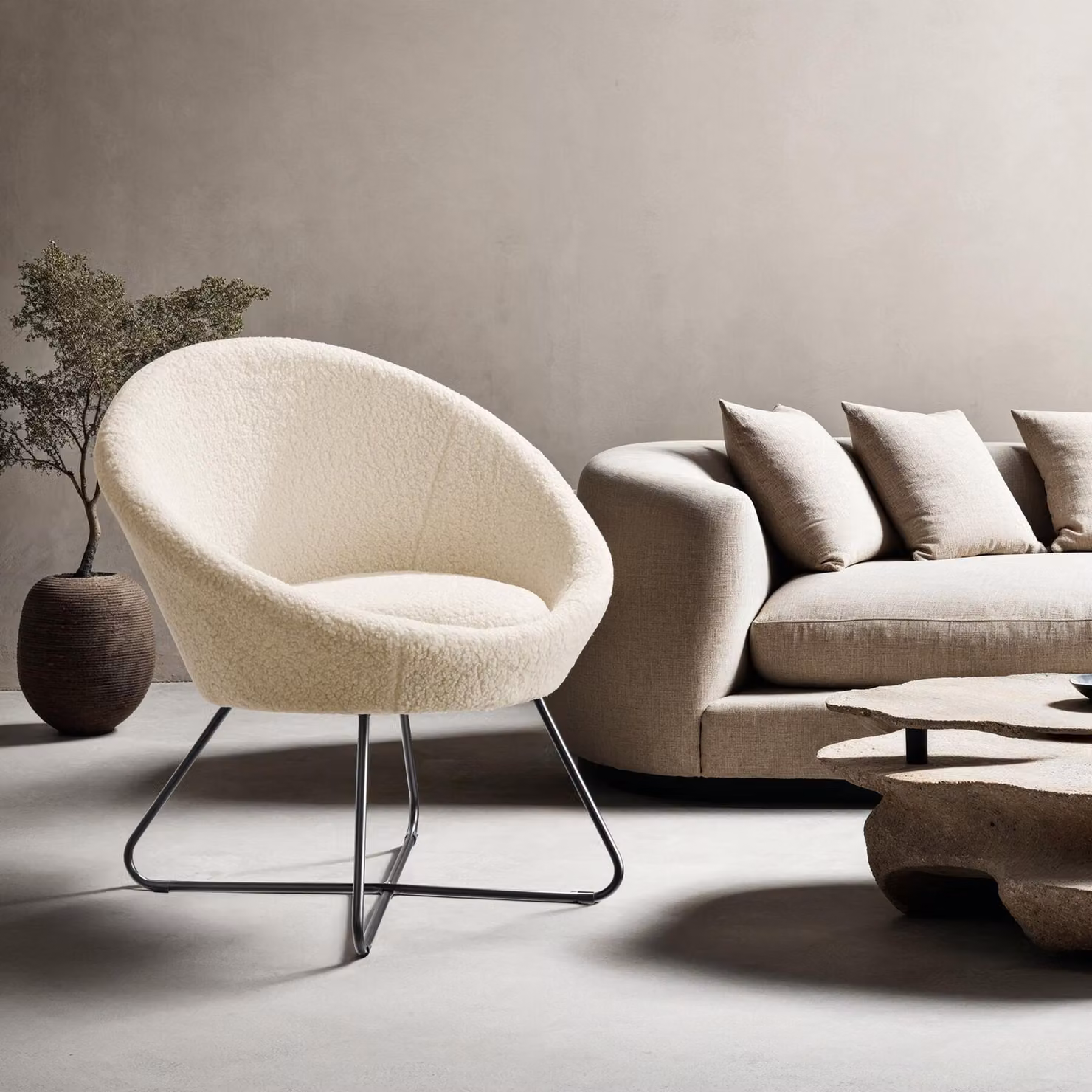 Poltrona cocktail Centera tectake imbottita rotonda in bouclé bianco avorio – 2