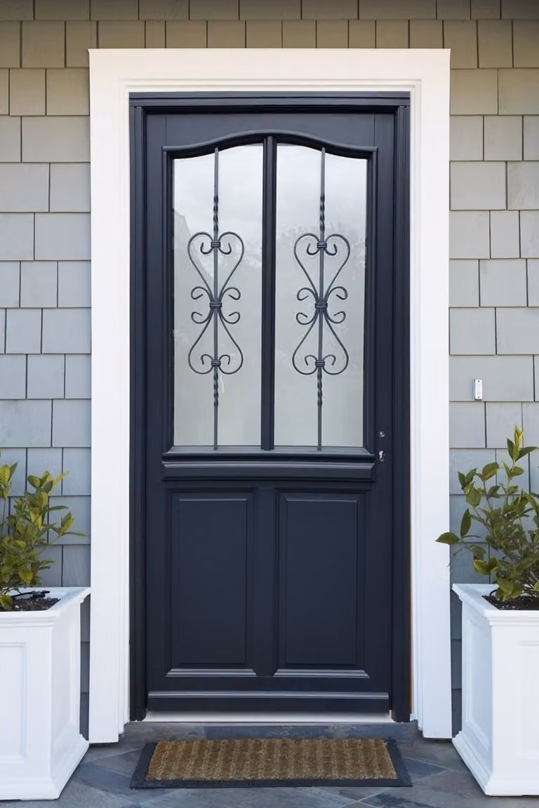 Porta d'ingresso in legno con vetro Sanna, H.215xL.90 cm, lato tavolo P. sinistra, maniglia, cilindro GD MENUISERIES
