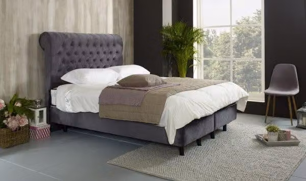 Designer Bett Schlafzimmer Betten Leder Hotel Luxus Polster Samt