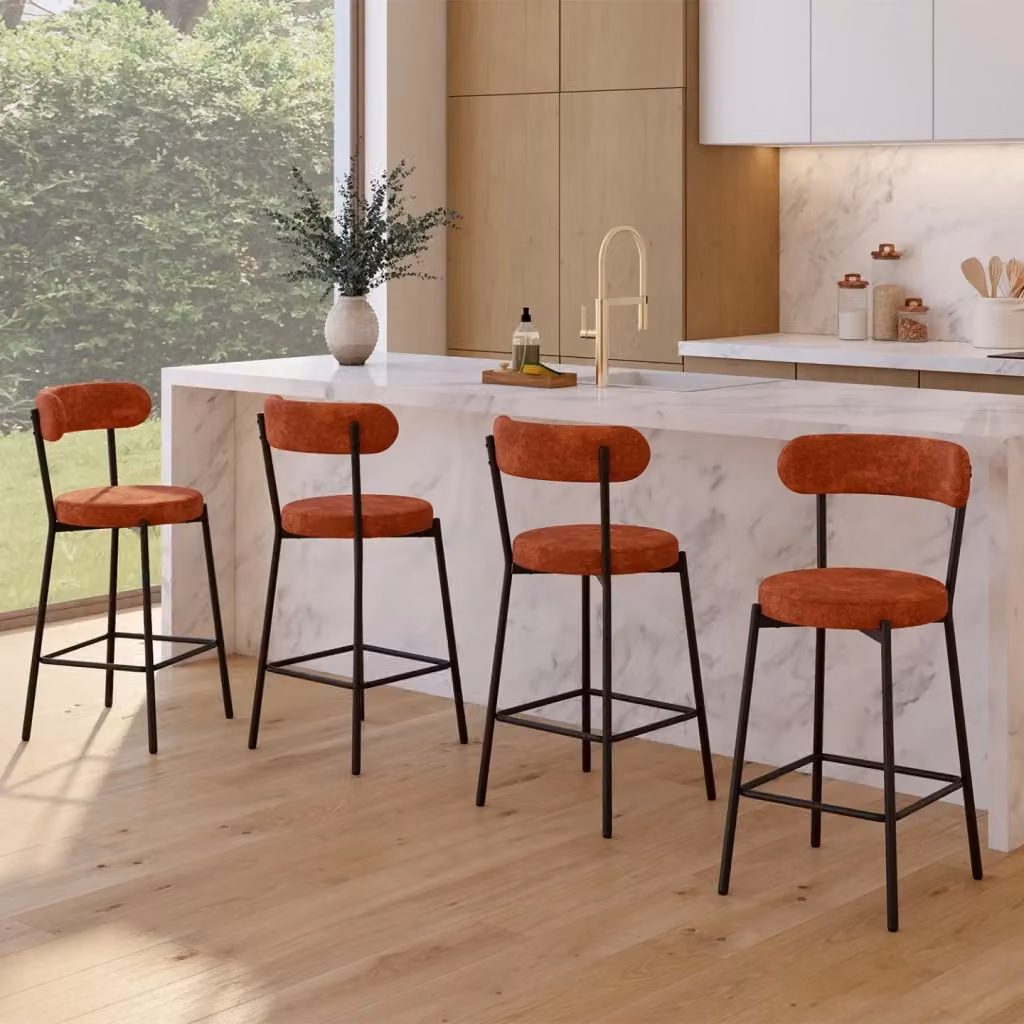 Set di 4 sgabelli da bar MIKI IDMarket con schienale ricurvo in tessuto chenille arancione e gambe in metallo nero – 2