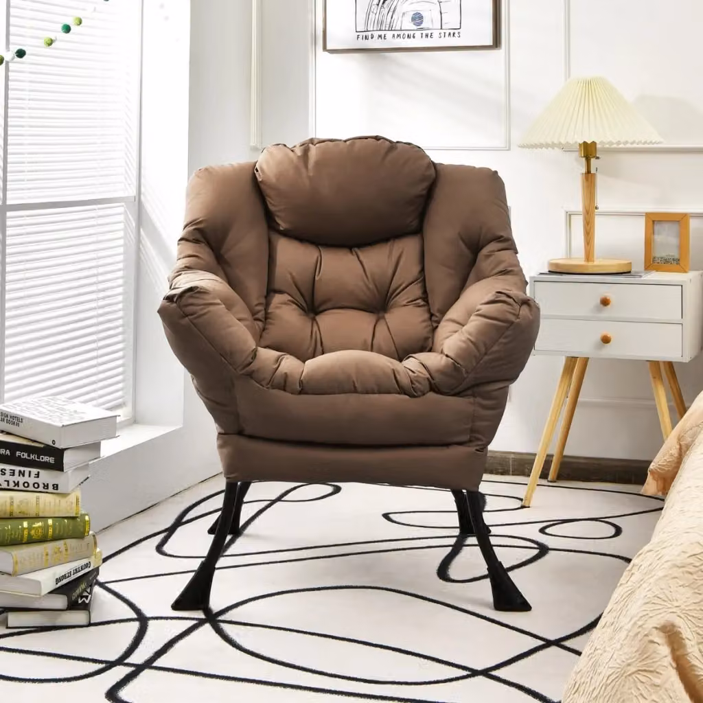 Poltrona moderna Design Mania in tessuto marrone con struttura in metallo e braccioli – 2
