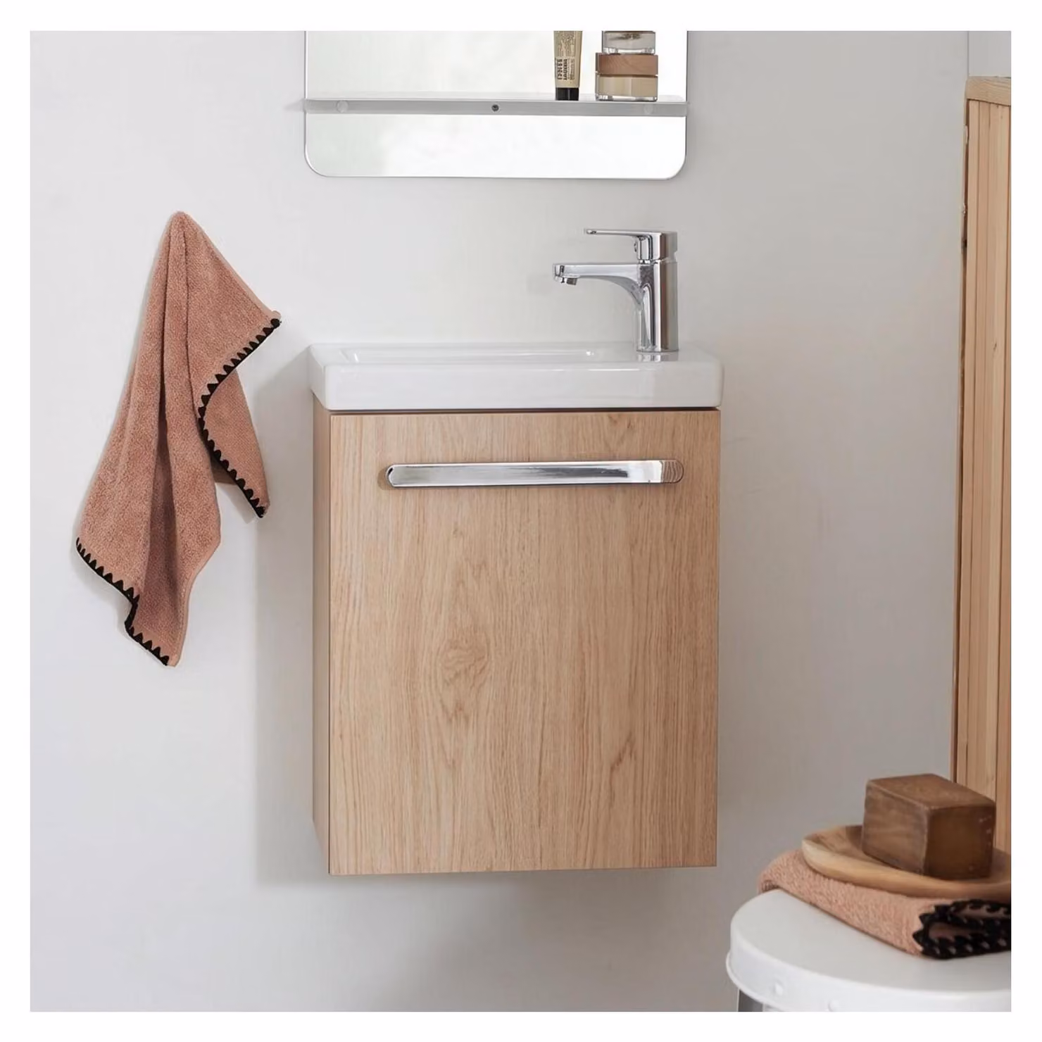 Set lavabo sospeso Nevada con rubinetto cromato