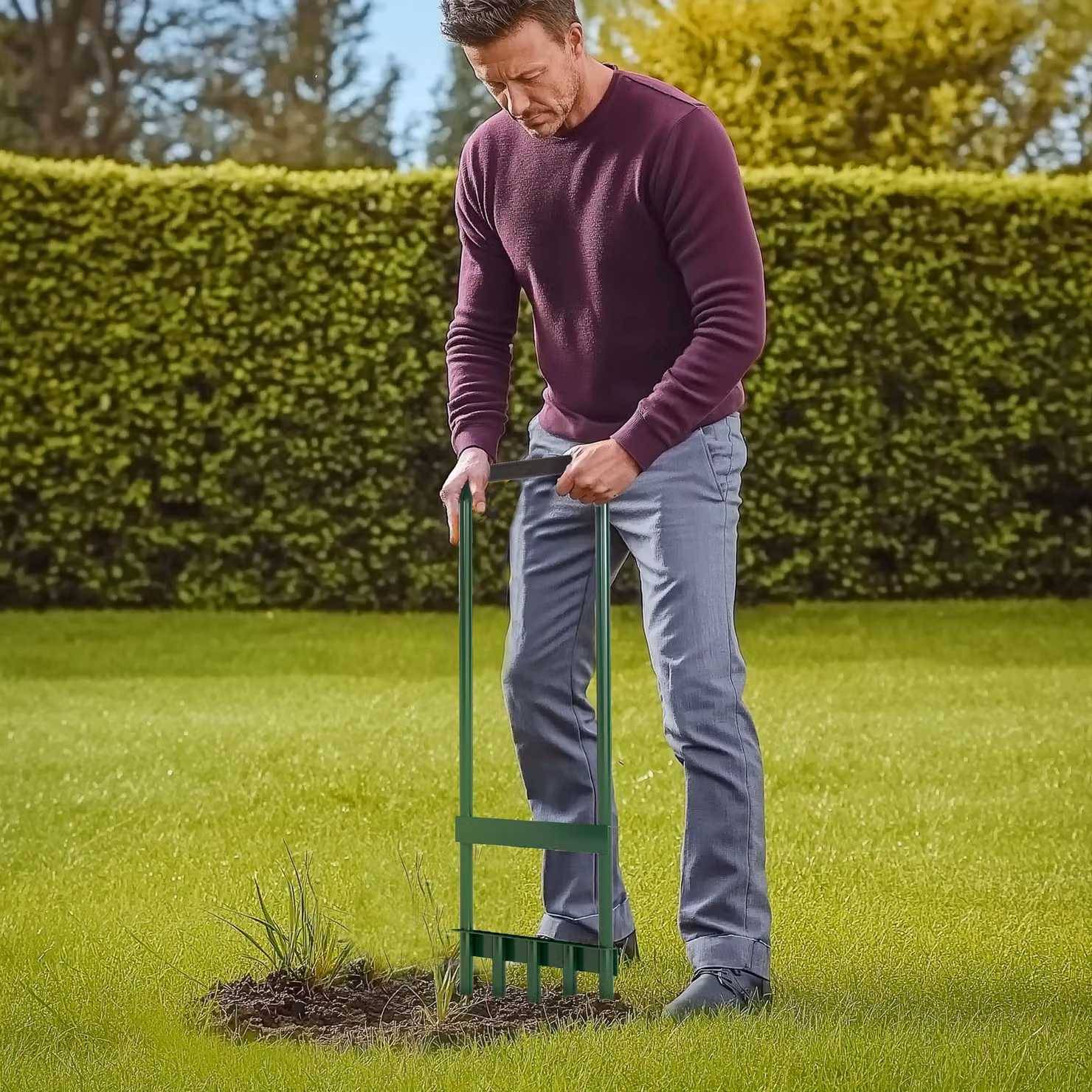 Arieggiatore manuale per prato Outsunny con 5 punte cave in acciaio e manico antiscivolo, colore verde scuro – 2