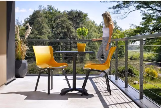 Set HARTMAN tavolo SOPHIE Bistro HPL FLIP 68 + 2 sedie SOPHIE Dining - Giallo