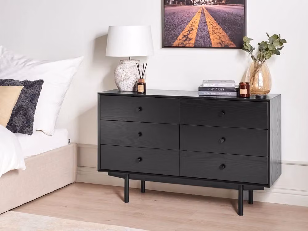 Cassettiera moderna BELIANI a 6 cassetti in MDF e metallo nero opaco per soggiorno e camera da letto L 120 x P 40 x H 75 cm – 2