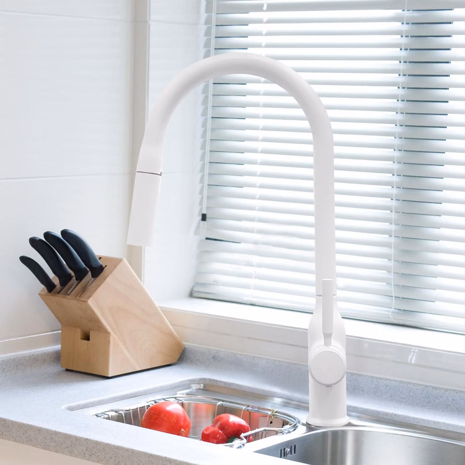 Miscelatore da cucina estraibile, bianco, con 2 modalità, rotazione a 360°, acciaio inossidabile/ottone