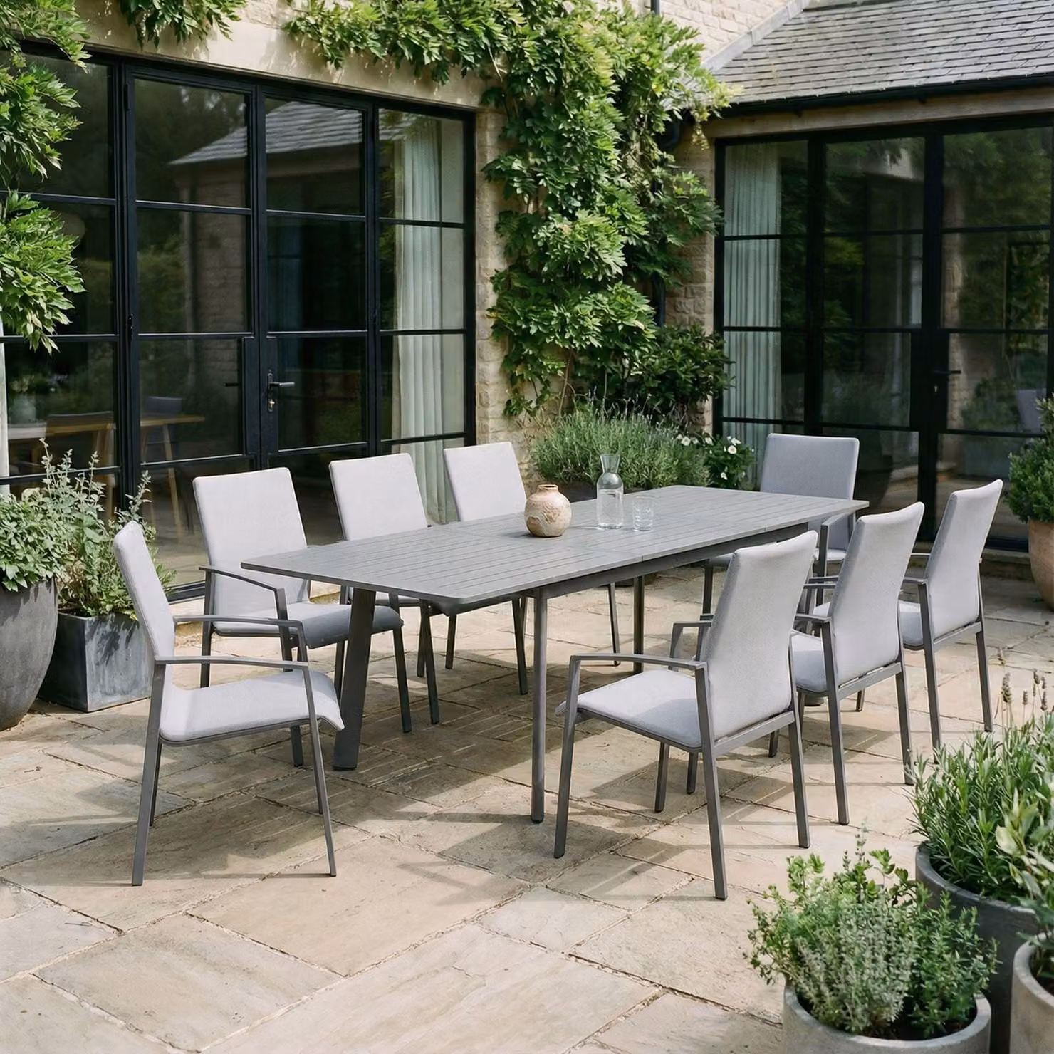 Set di mobili da giardino VERANO, antracite/grigio chiaro - con 8 sedie e tavolo da giardino allungabile, alluminio e tessuto resistente alle intemperie, impilabile, resistente, mobili da esterno, mobili da balcone, mobili da terrazza