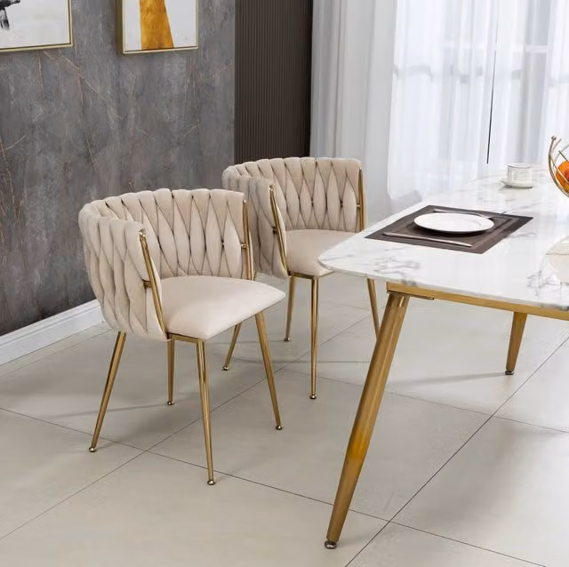 Set di 2 sedie da pranzo ULEVR in velluto avorio con schienale intrecciato e gambe in metallo dorato