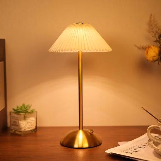 Lampada da tavolo LED beige, ricaricabile, con controllo touch dimmerabile e porta USB