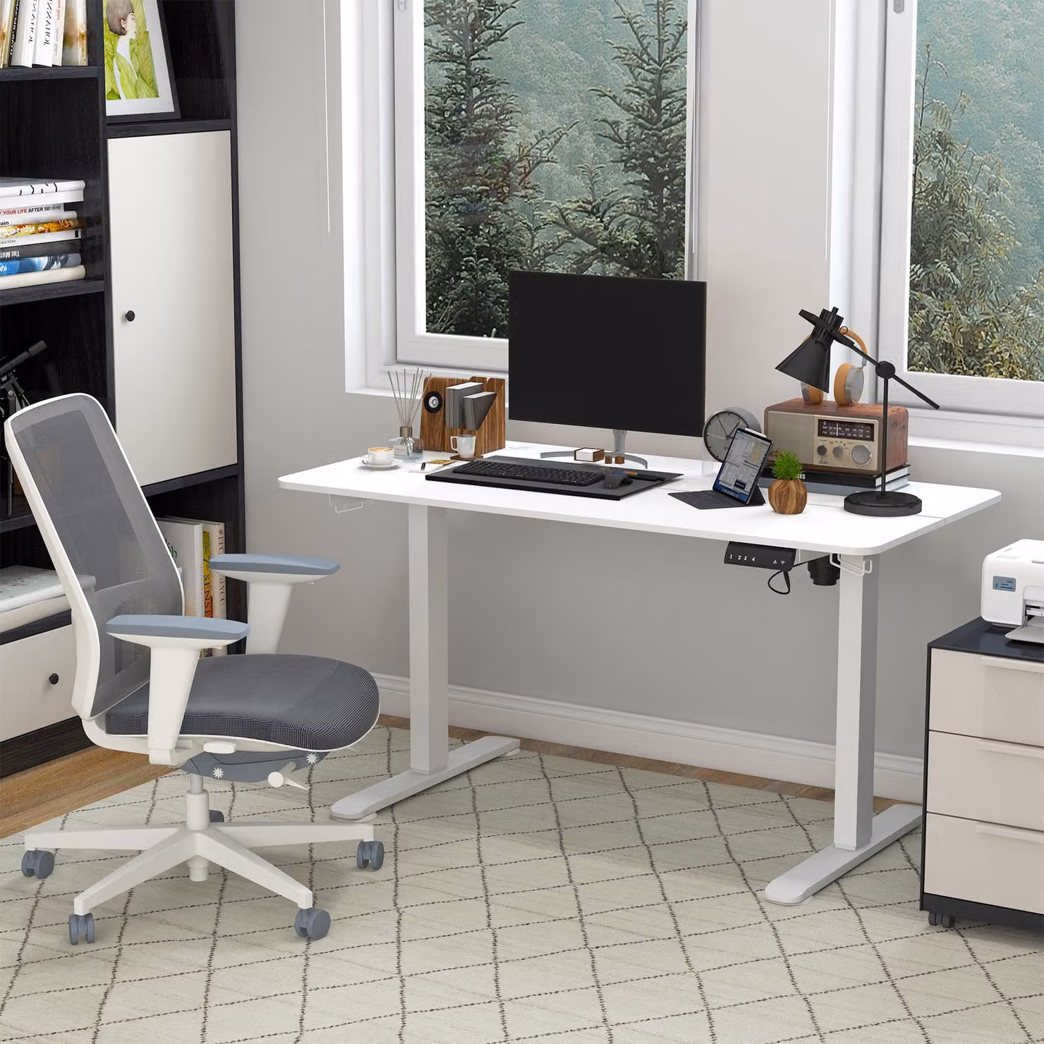 scrivania da lavoro okwish scrivania elettrica in piedi con 2 prese per cavi, scrivania per computer scrivania per ufficio con 2 ganci e gestione dei cavi, bianco