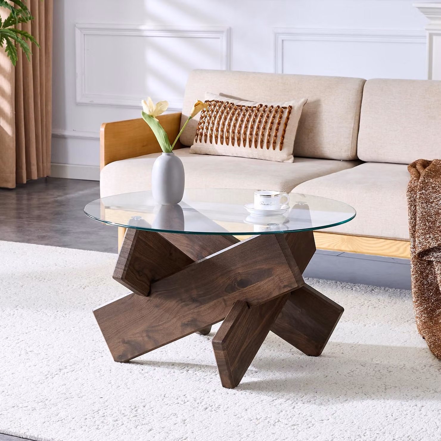 Tavolino rotondo in MDF + vetro, disponibile in diversi colori: gambe di sostegno in legno di noce con venature profonde, diametro 79 cm, piano in vetro temperato dello spessore di 0,8 cm.