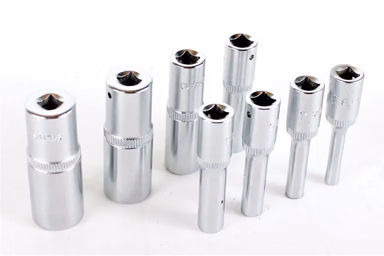 SALTUS Set di chiavi a bussola da 1/2" 10-32 mm a bussola lunga 8 pezzi 5202