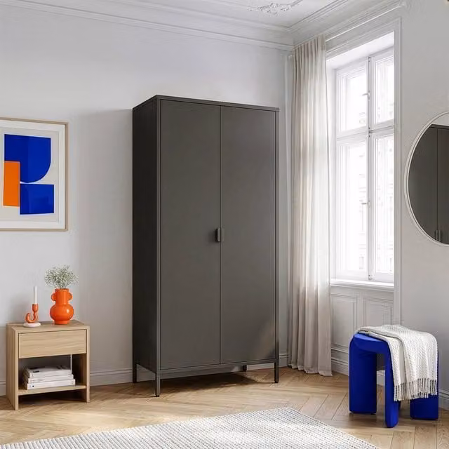 Armadio in acciaio en.casa Guradaroba Esteli nero con 2 ante, 2 barre appendiabiti e 4 ripiani, H 170 x L 80 x P 45 cm – 1