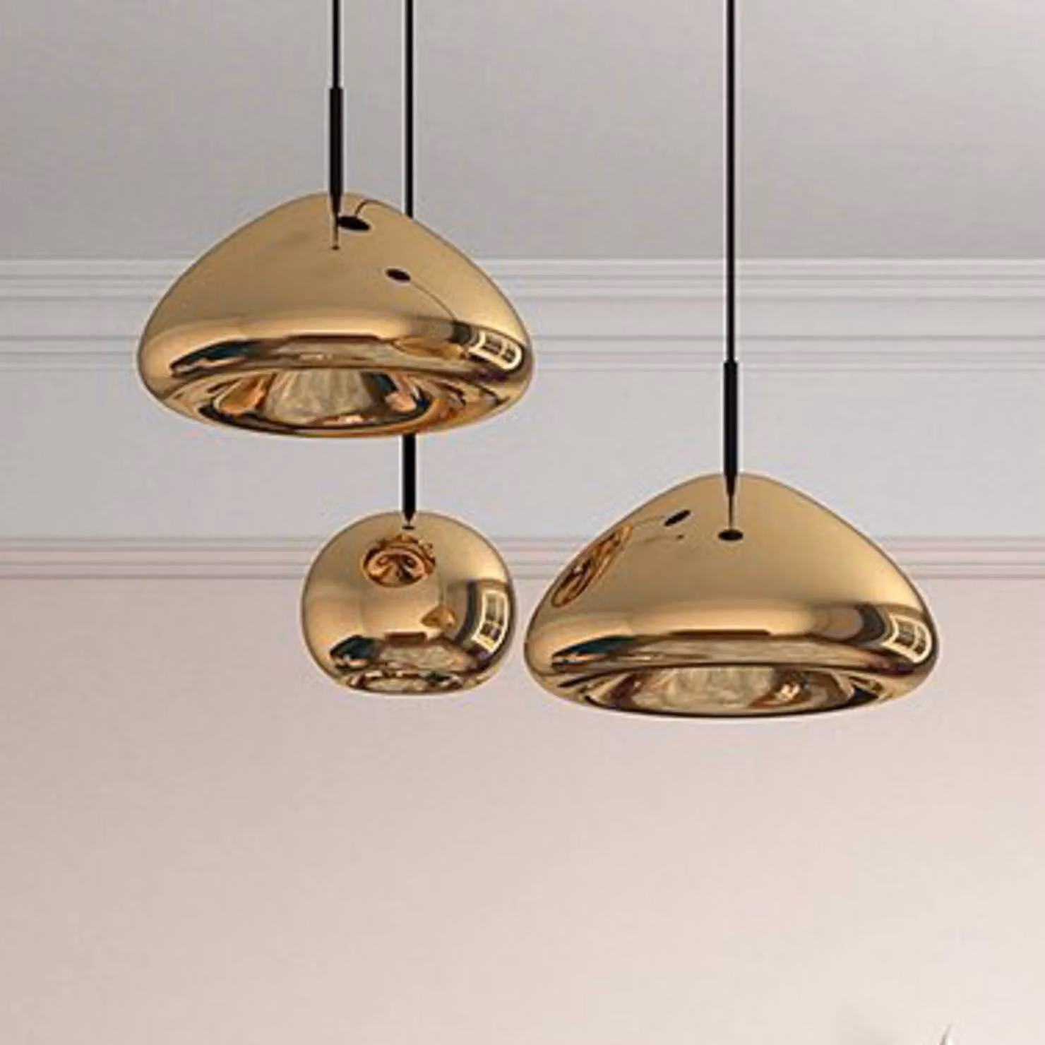 Tom Dixon Lampada a sospensione Void mini, dimmerabile, Ottone / Oro, Soggiorno / Sala da pranzo, Ottone, Design, Lampada a sospensione