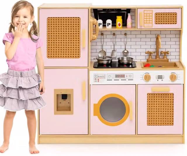 Set cucina giocattolo Design Mania in legno con ante in rattan e accessori, colore rosa, L: 80 cm, P: 40 cm, H: 84 cm – 1