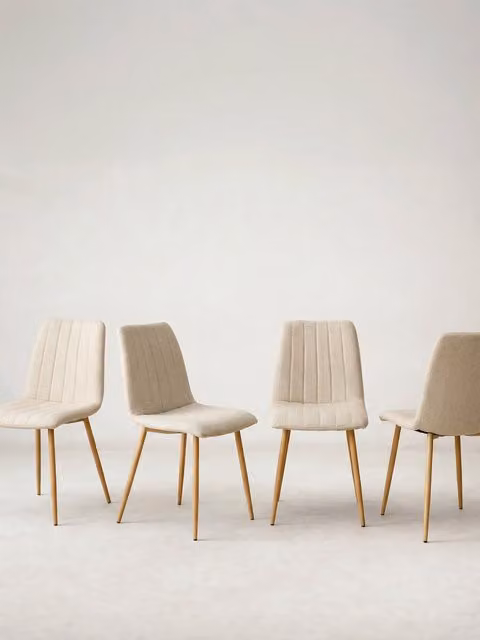 Set di 4 sedie Wismar Kenay Home in tessuto beige con struttura in legno e metallo per sala da pranzo e cucina