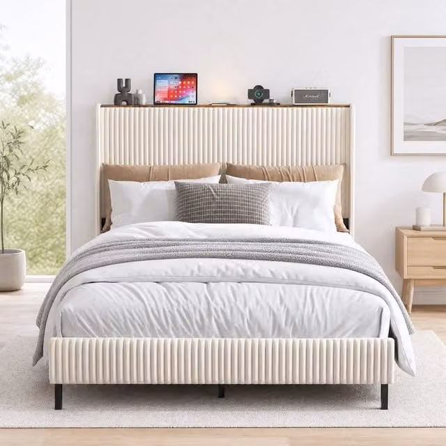 Letto imbottito ULEVR 140x200 cm con testiera in velluto a coste, rete con 13 doghe in metallo, beige e crema