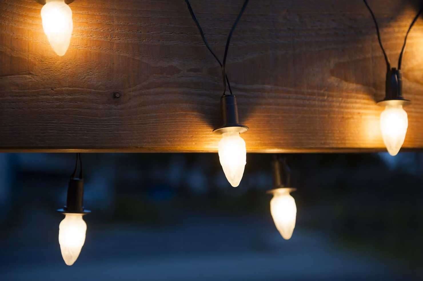 Lampada a LED a filamento Exihand a forma di cono per esterni, bianca, espandibile, cavi neri + trasformatore di rete