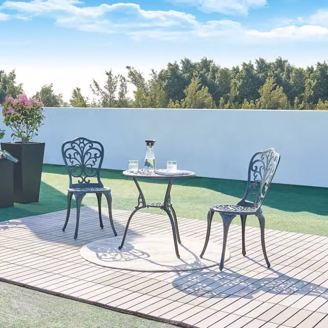Set da Bistrot Lupsam casa.pro con Tavolo Rotondo e 2 Sedie in Alluminio Verniciato a Polvere - Grigio Scuro con Patina Verde