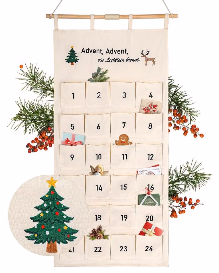 Calendario dell'Avvento in tessuto, color beige, con ricamo e scritta, 24 tasche, da appendere alla parete