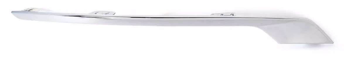 Paraurti posteriore, realizzato in plastica ABS resistente, facile installazione tramite clip, lato destro