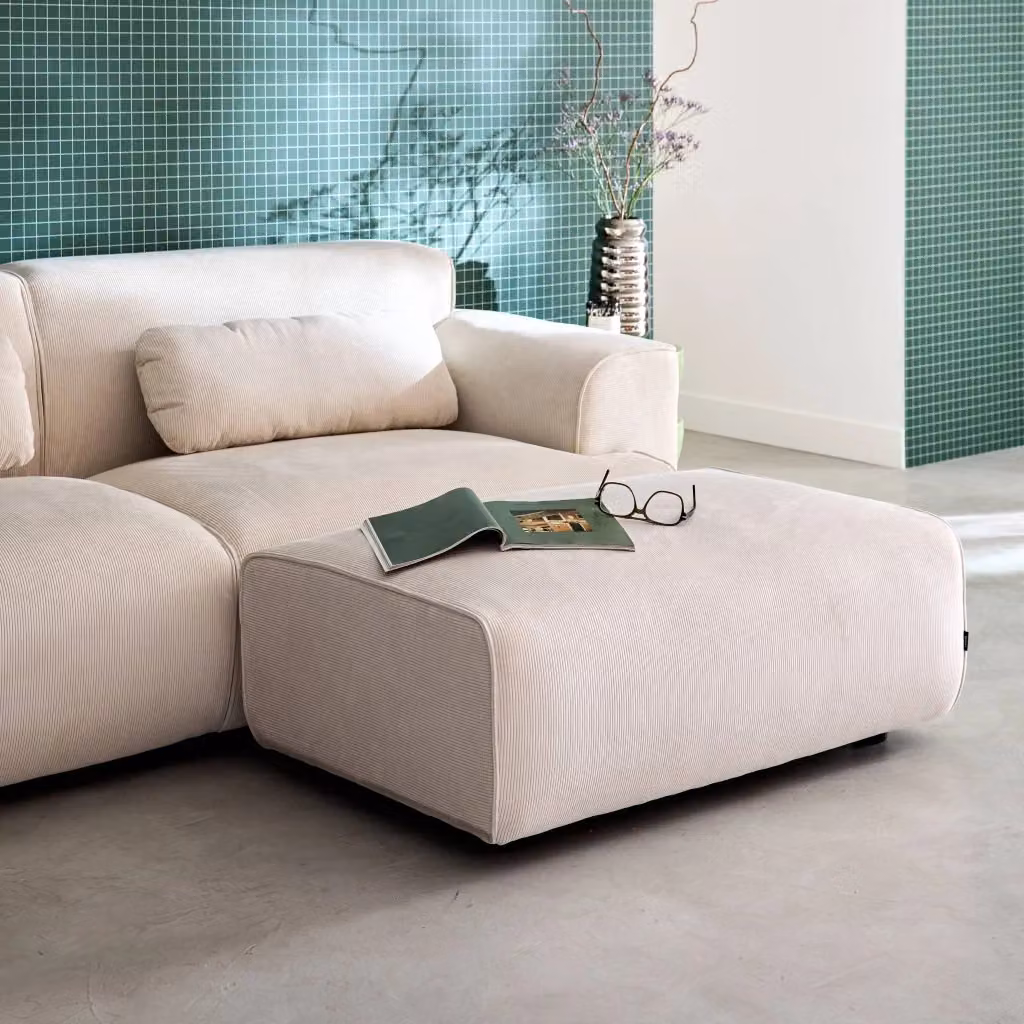 Poggiapiedi per divano Sweeek in velluto a coste beige, L: 102 cm, P: 70 cm, H: 41 cm – 2