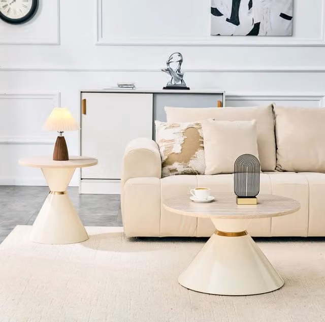 Set di 2 tavolini da salotto con piano in melamina effetto pietra e struttura in metallo crema
