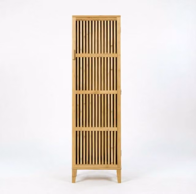 Armadio salvaspazio in bambù naturale con anta e lamelle, 40x30x140 cm