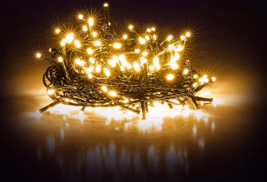 RETLUX RXL 214 Catena di Natale 300LED, lunghezza totale del cavo 35 m, parte illuminata 30 m, numero di LED 300, colore della luce bianco caldo, adatta per uso esterno e interno, protezione IP 44