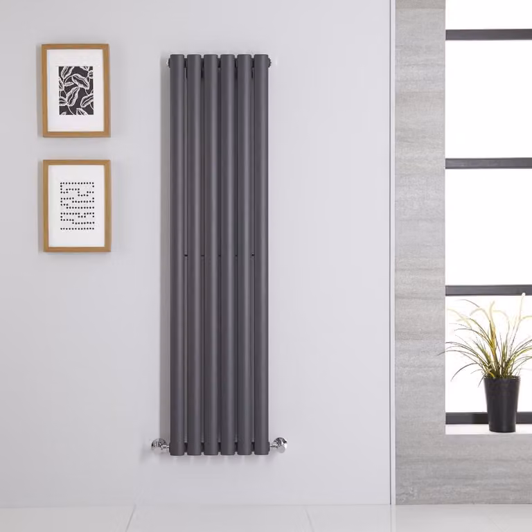 Radiatore Verticale di Design Antracite - 540W - 1400 x 354mm - Revive