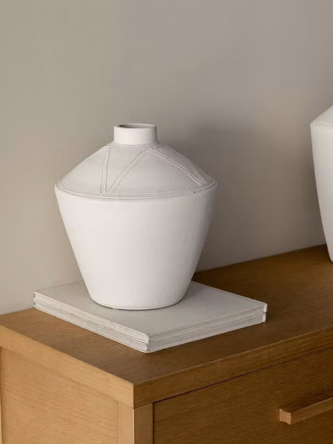 Vaso piccolo rotondo in ceramica bianca Kenay Home da tavolo