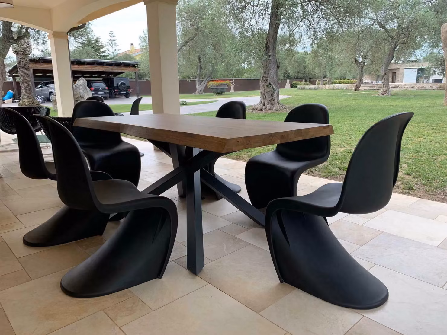 Tavolo fisso Big Table in rovere massello nodato marrone con bordo live edge e struttura in metallo stile industrial Mobili 2G L/P/H: 160 x 90 x 76 cm – 3