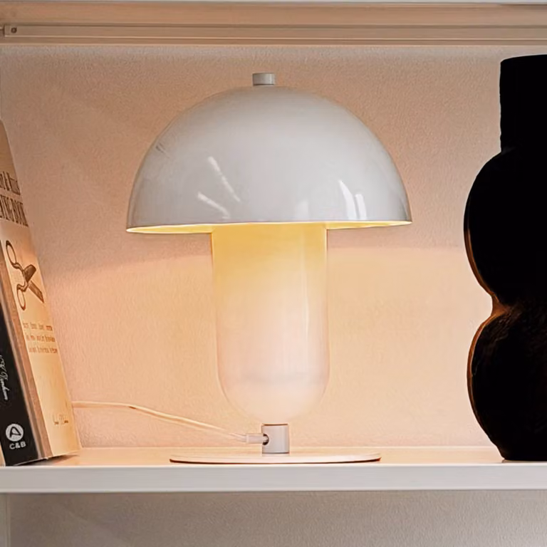 Dyberg Larsen Lampada da tavolo Movie, Bianco / Opale, Soggiorno / Sala da pranzo, Metallo, Design, Lampada da tavolo