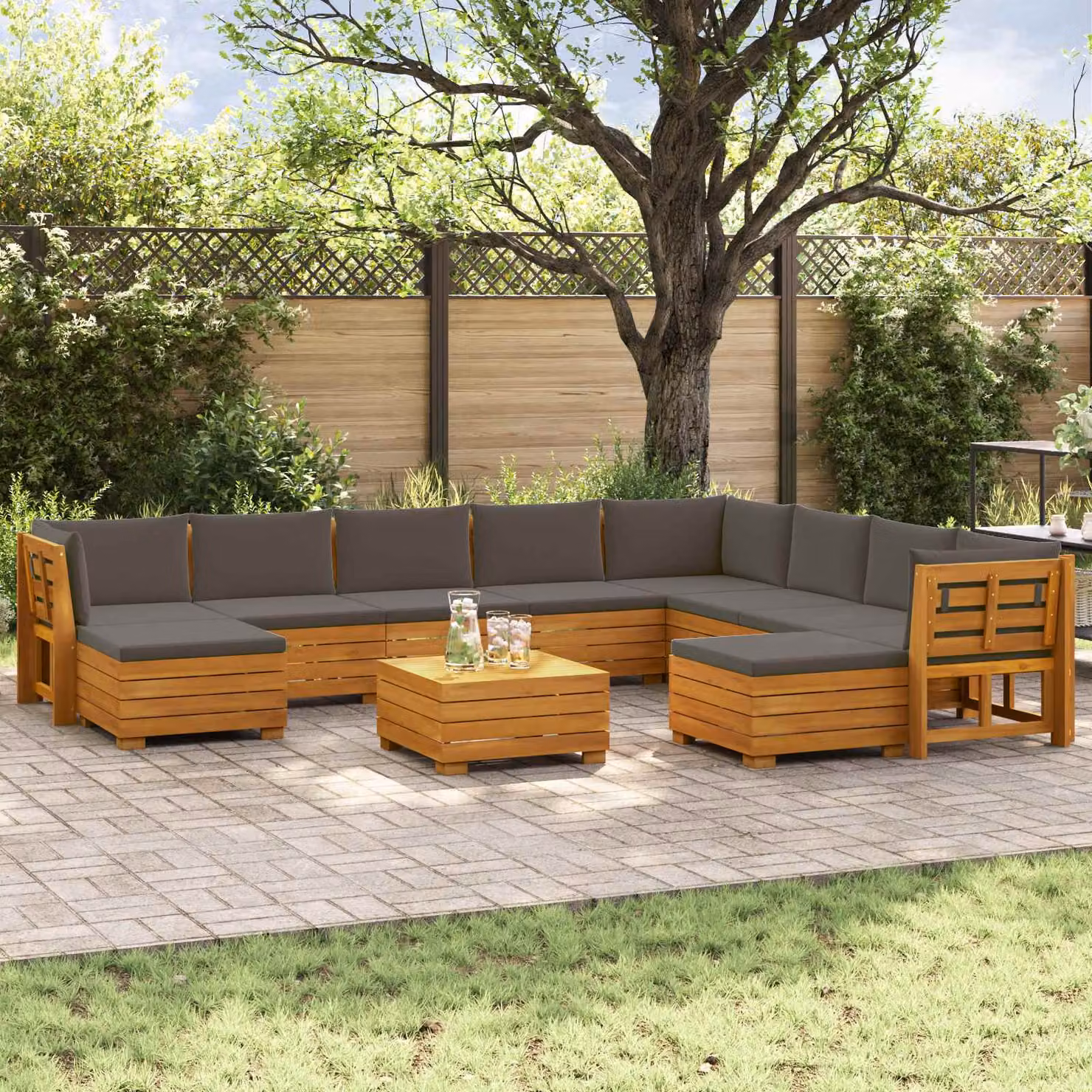 Set di divani da esterno vidaXL 11 pz in legno di acacia massello marrone con cuscini grigi e tavolino coordinato per giardino e terrazzo