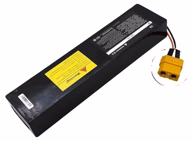 Batteria al litio, capacità 100Ah, con caratteristiche di sicurezza BMS, con connettore XT60