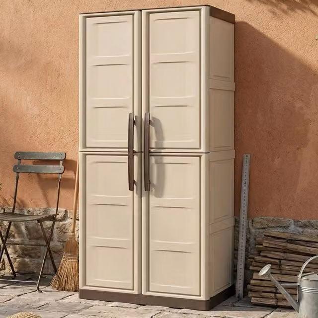 Armadio da esterno Ipno DMORA con 2 ante e 3 ripiani in polipropilene, colore Beige, L: 70 cm, P: 39 cm, H: 165 cm