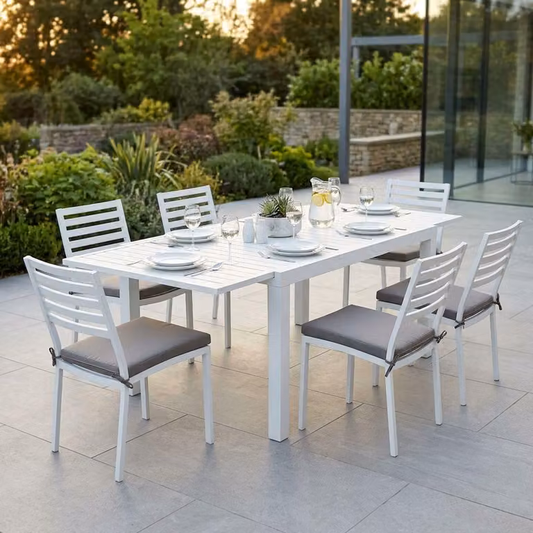 Milani Home - Set Tavolo Giardino Allungabile Rettangolare 160/240x90 Con 6 Sedie In Alluminio Bianco Da Esterno - Bianco