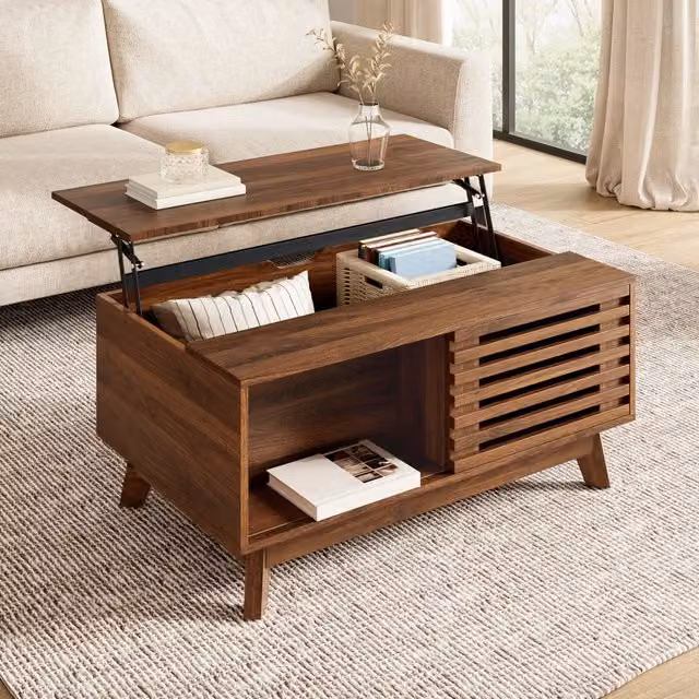 Tavolino basso alzabile con vano contenitore e anta scorrevole a doghe in MDF effetto noce 90 × 55 × 57.5 cm