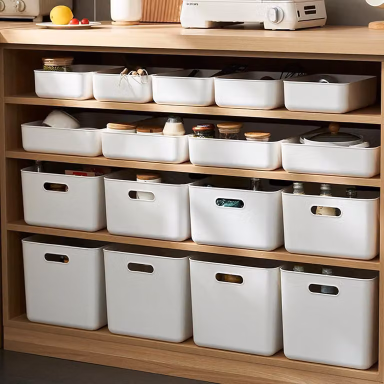 Contenitori impilabili a 8 scomparti, con 4 coperchi, cestini portaoggetti in plastica con maniglie, ideali per armadi