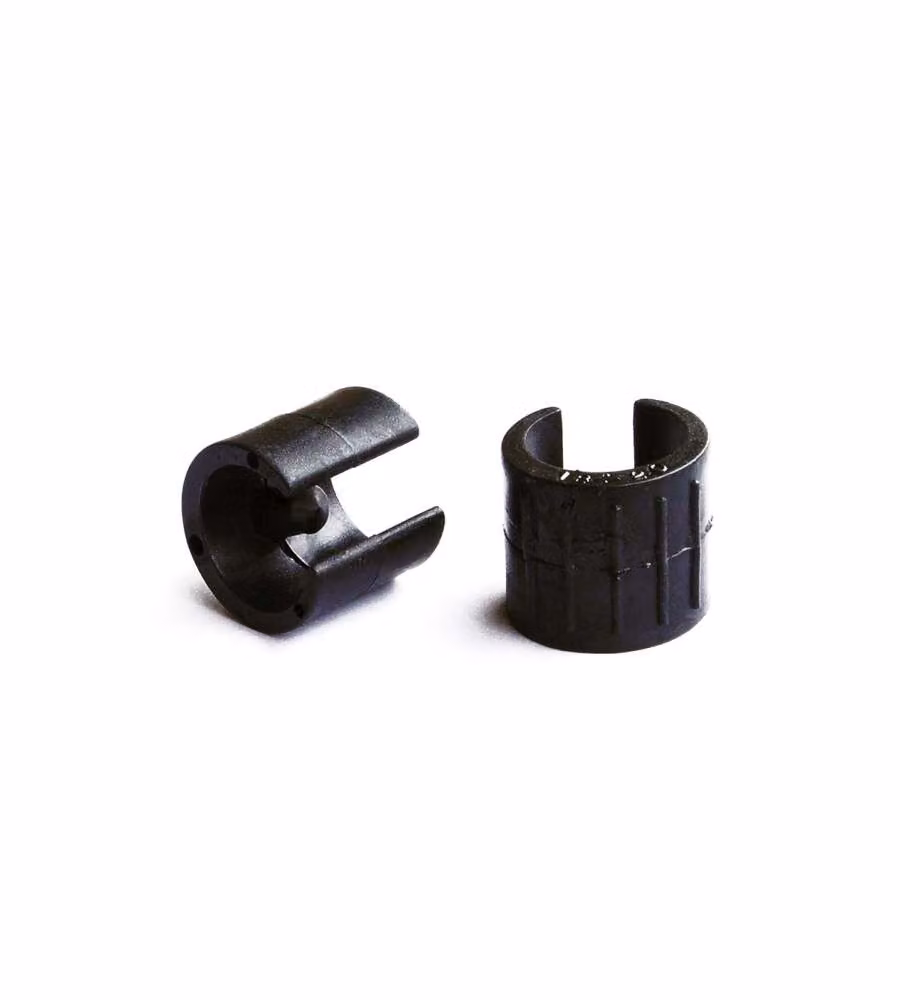 Sottopiede a pinza bianco 18 - 20 mm. con perno 8 pz.