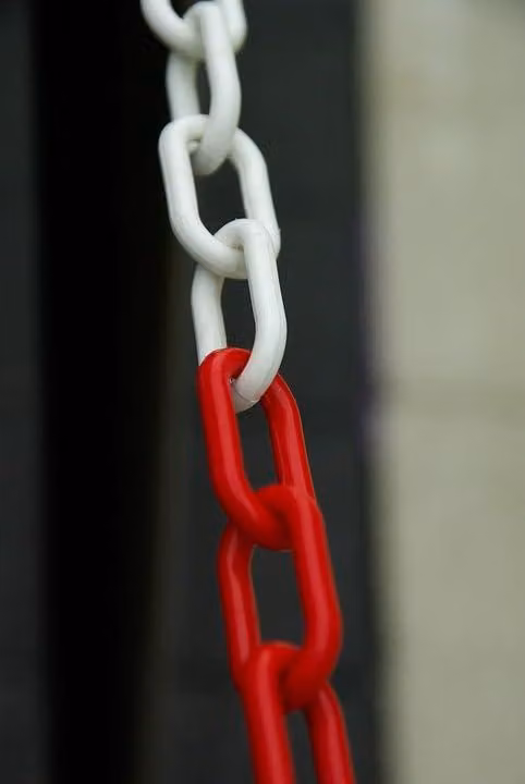 Catena di delimitazione rosso e bianco, in plastica, lunghezza 25 metri, diametro 8 mm