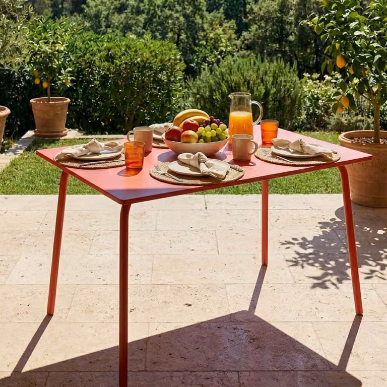 Tavolo da giardino in acciaio rosso - Oviala Palavas