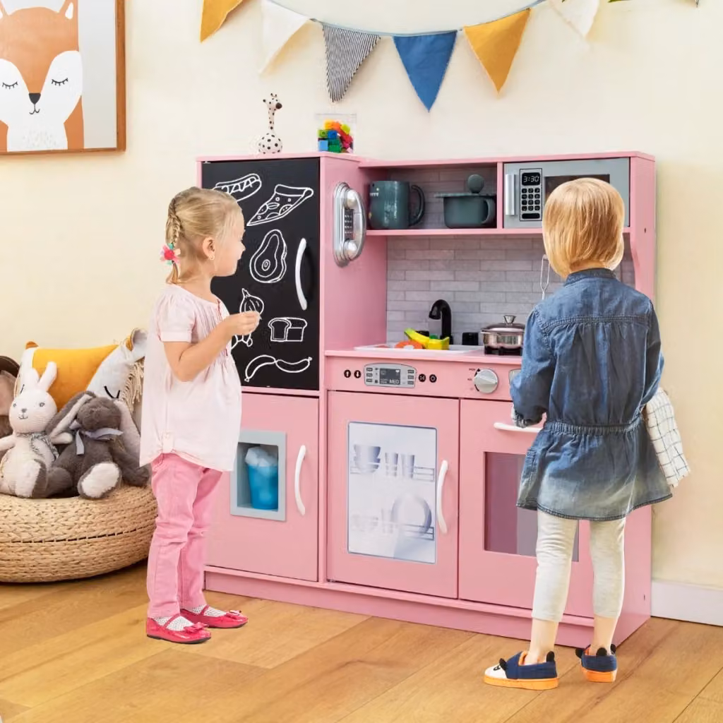 Set cucina giocattolo in legno Design Mania rosa con lavagna, telefono, microonde e fabbricatore di ghiaccio L/P/H: 82 x 80 x 24 cm – 2