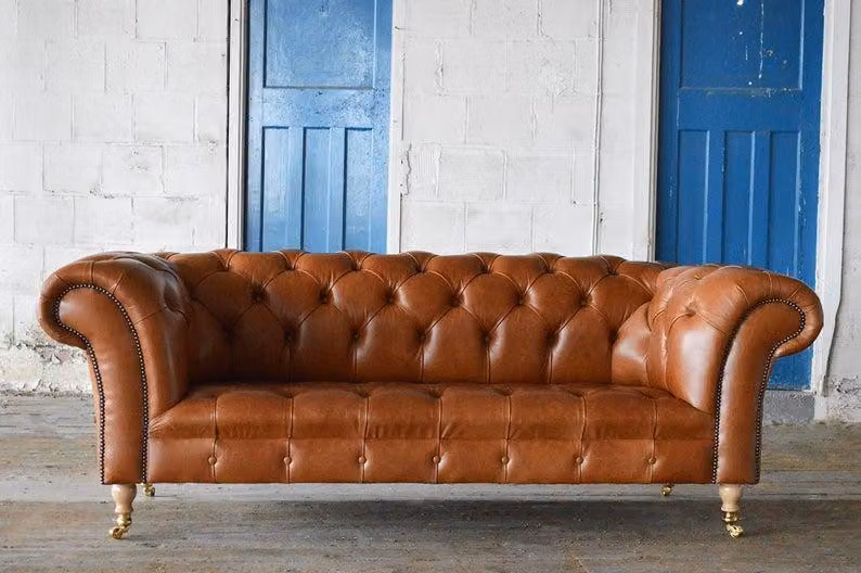 Braune Chesterfield Couch Sofa Polster 3 Sitzer Couchen Sitz Garnitur Sofas