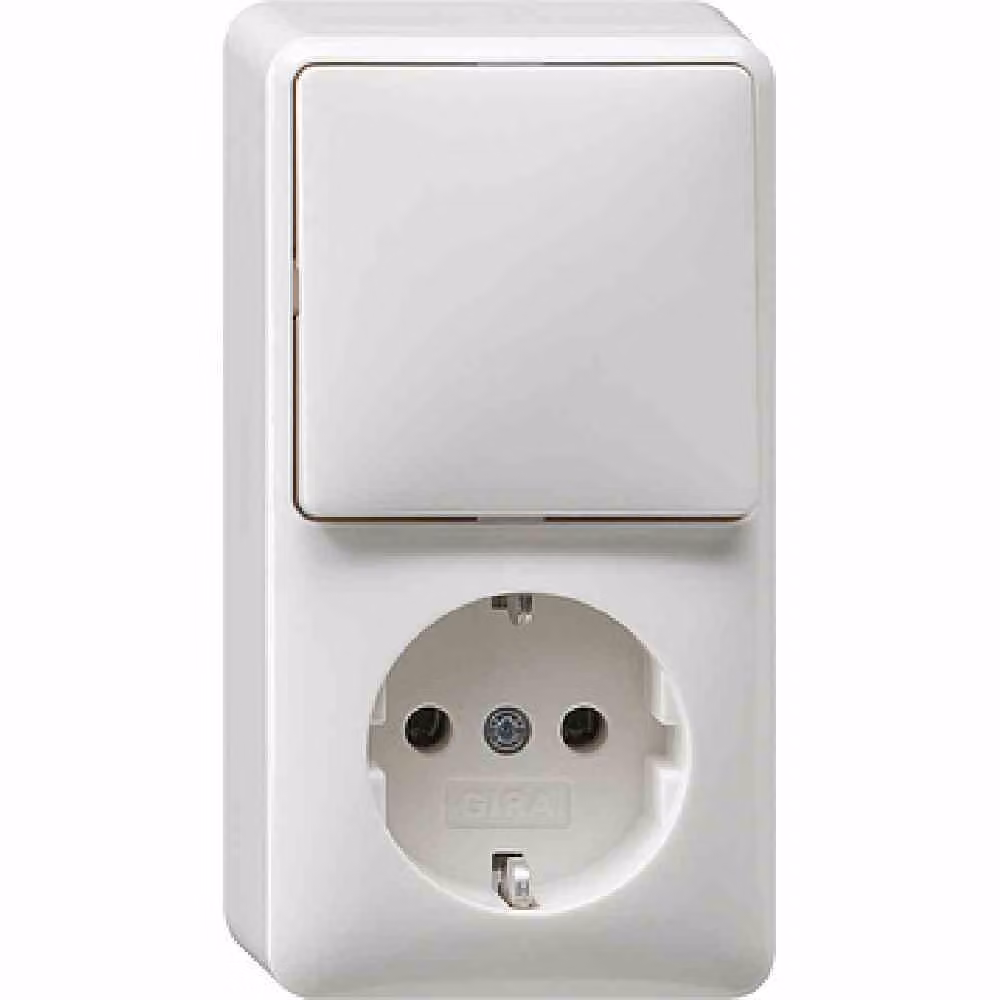 Combinazione spina/interruttore di commutazione GIRA con montaggio in superficie IP20
