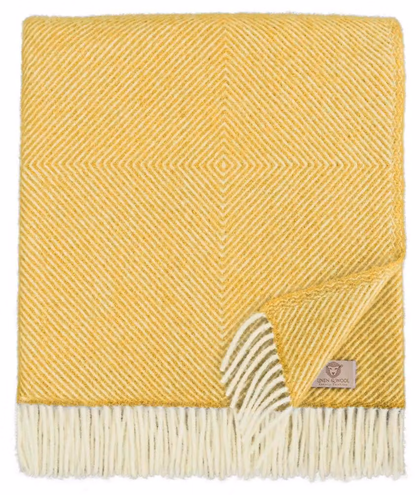 Coperta in lana Alaska, motivo Karom, 140x220 cm, giallo senape, 100% lana proveniente dalla Nuova Zelanda