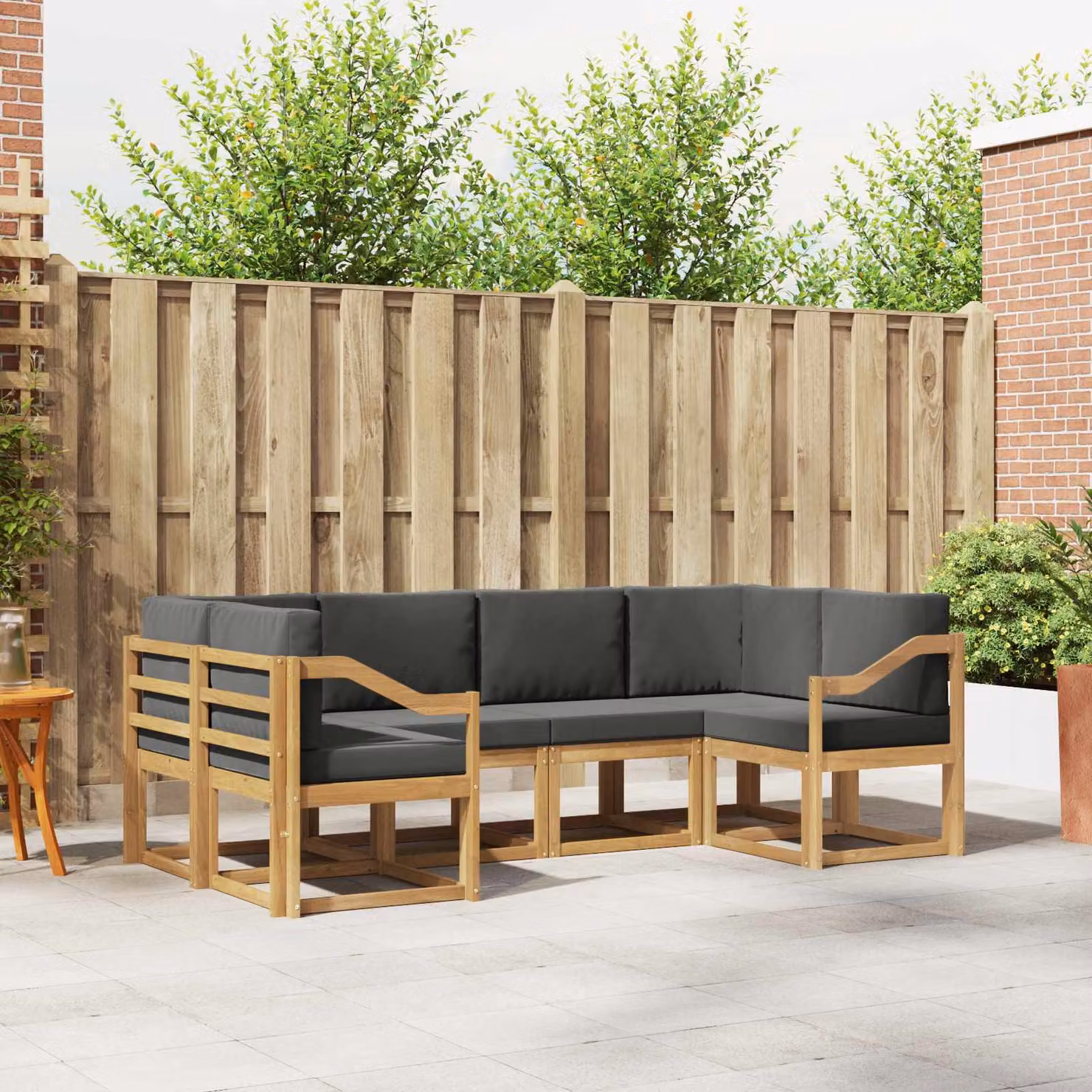 Set di divani da esterno vidaXL a forma di L composto da 6 pezzi in legno di acacia con cuscini bianchi e antracite