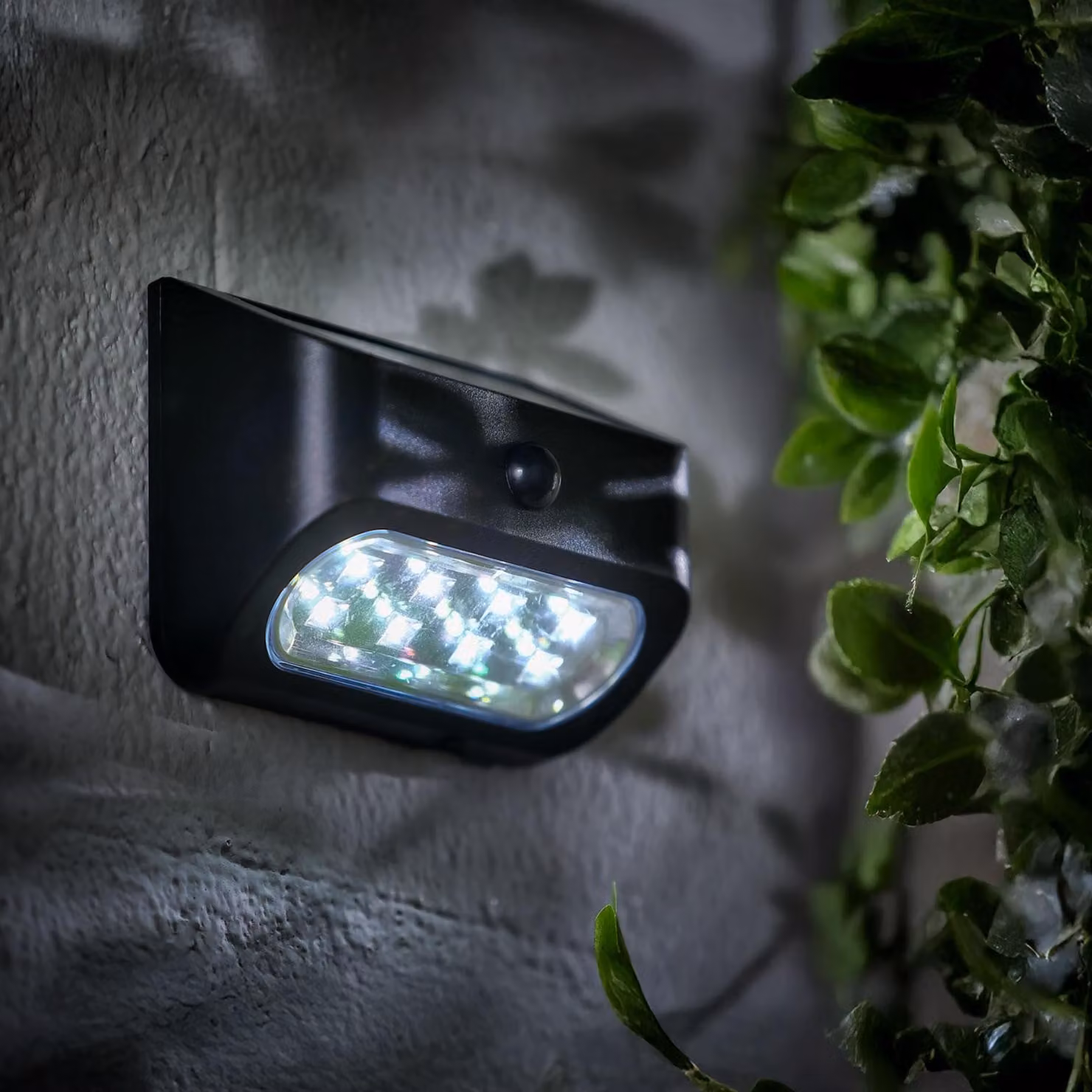 Lampada solare con sensore di movimento – 14 x 6,5 x 10 cm – 8 LED SMD, confezione singola [55282]